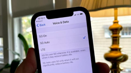 华亭苹果手机维修分享iPhone 12如何打开或关闭5G网络 
